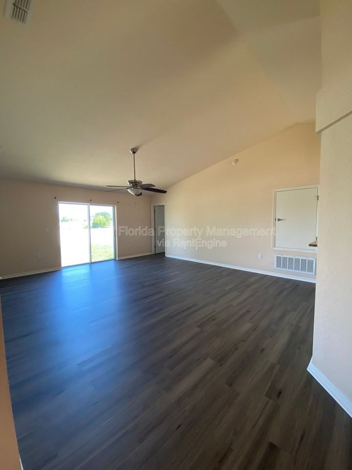 250 Highland Meadows Ct - Photo 2 of 27