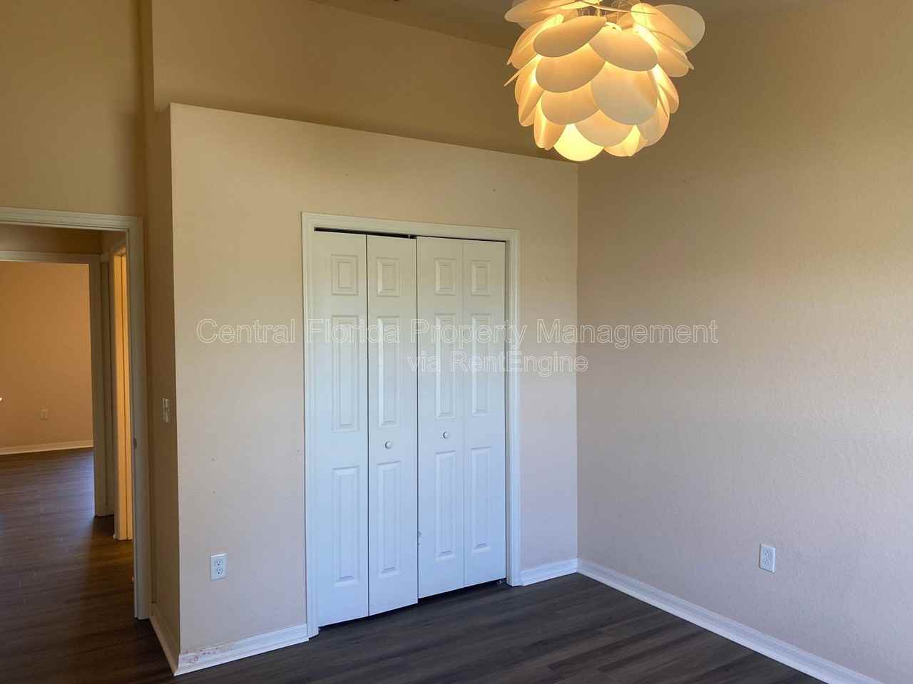 250 Highland Meadows Ct - Photo 7 of 27