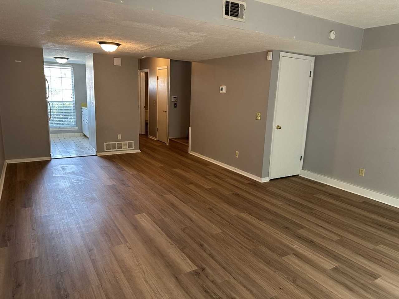 11 Knollwood Cir - Photo 6 of 24