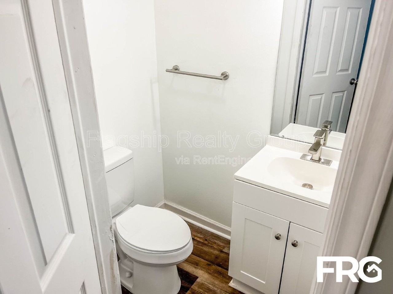 435 Frank St - Photo 4 of 24