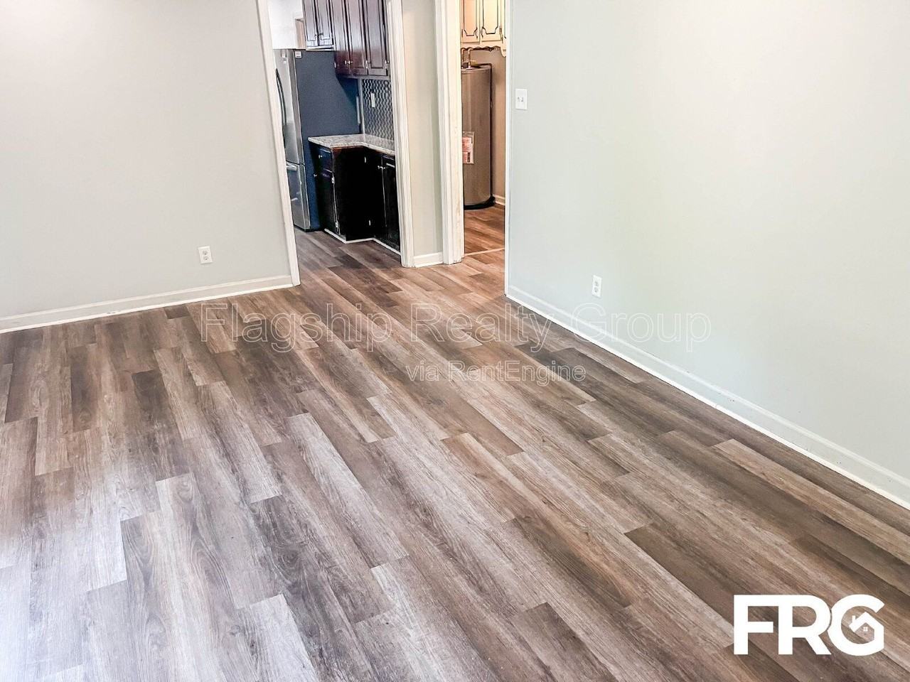 435 Frank St - Photo 6 of 24