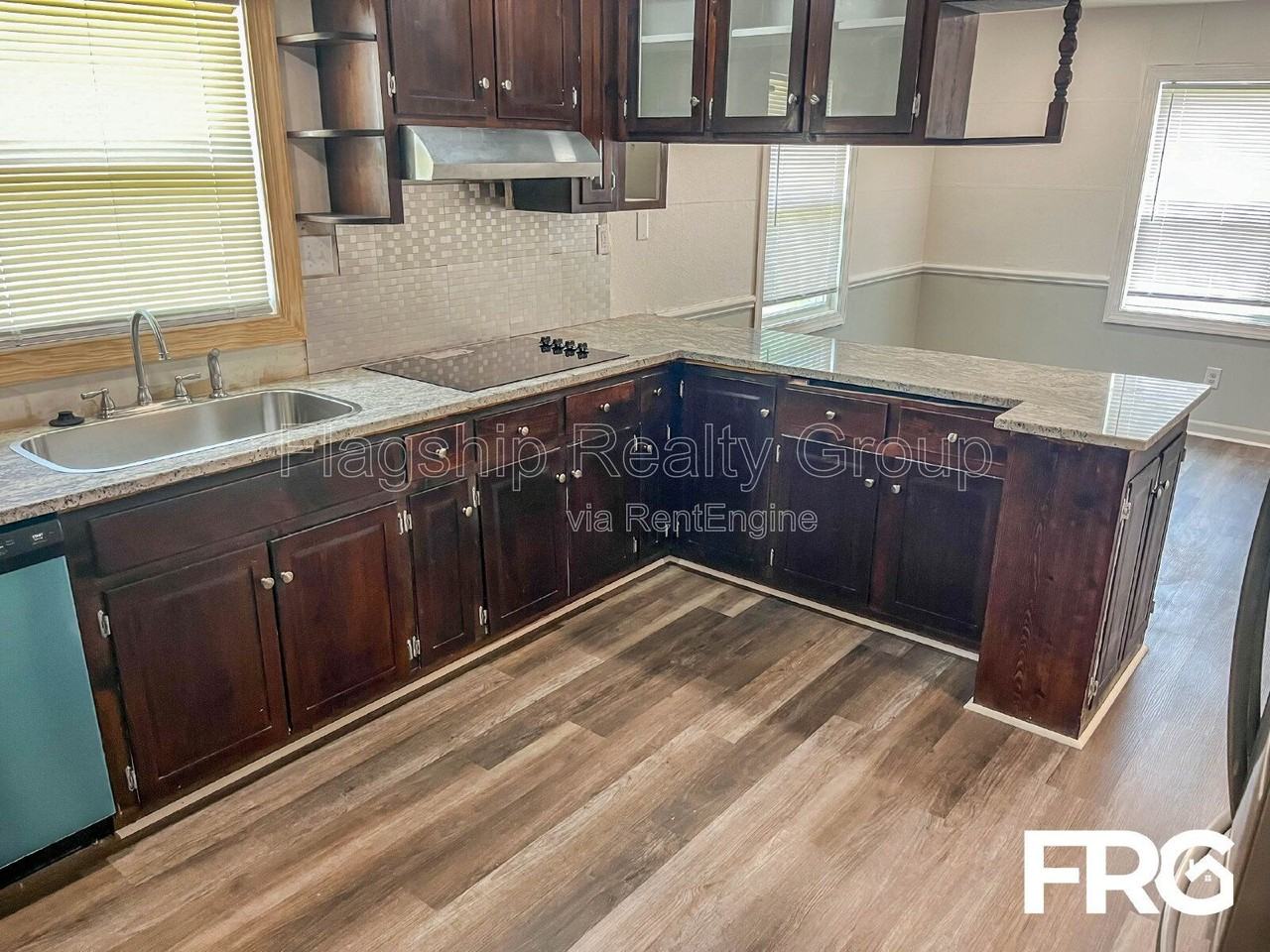 435 Frank St - Photo 7 of 24