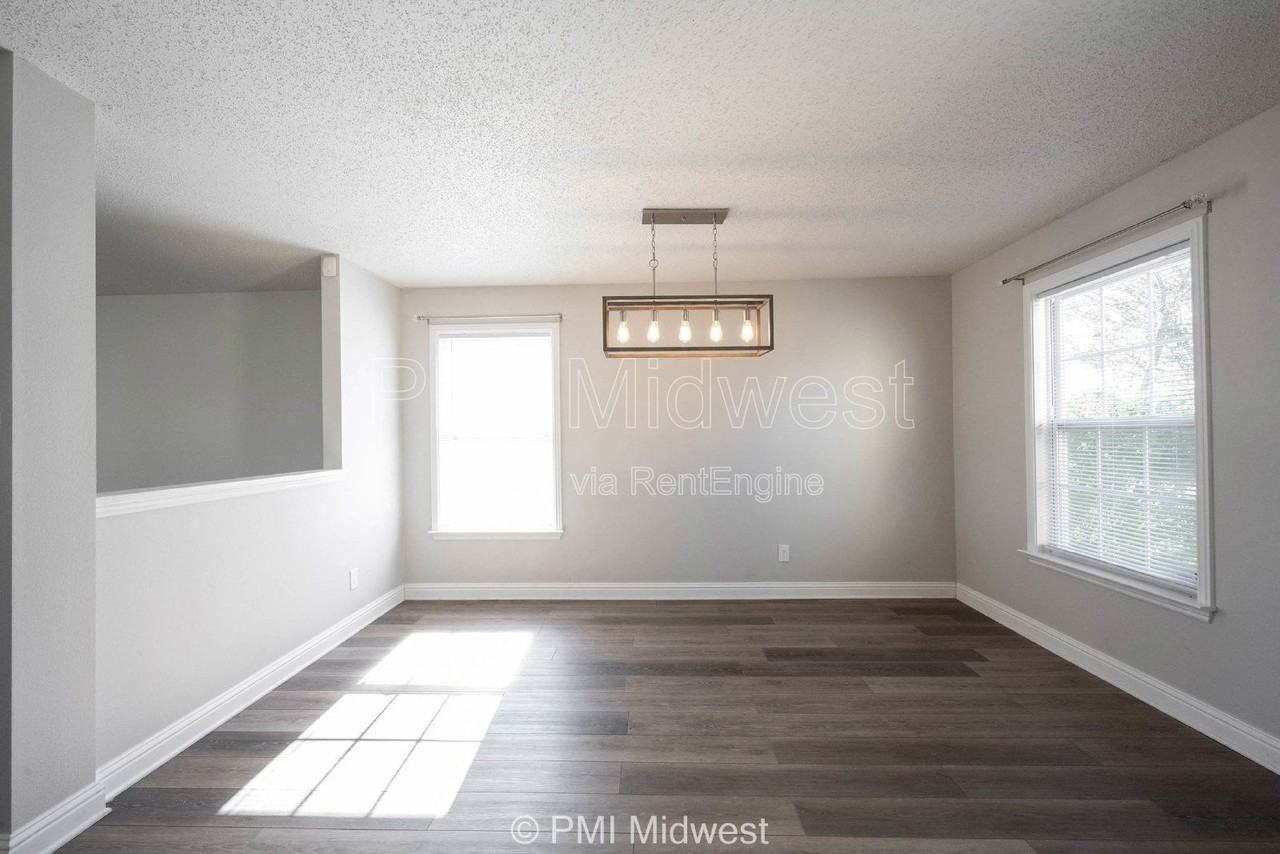 859 Runnymede Dr - Photo 4 of 49