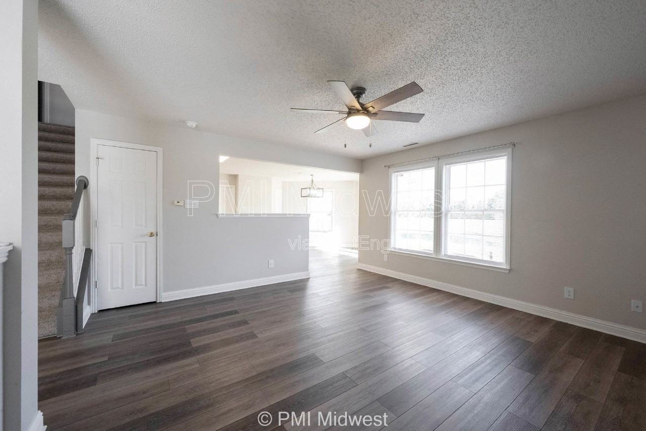 859 Runnymede Dr - Photo 7 of 49