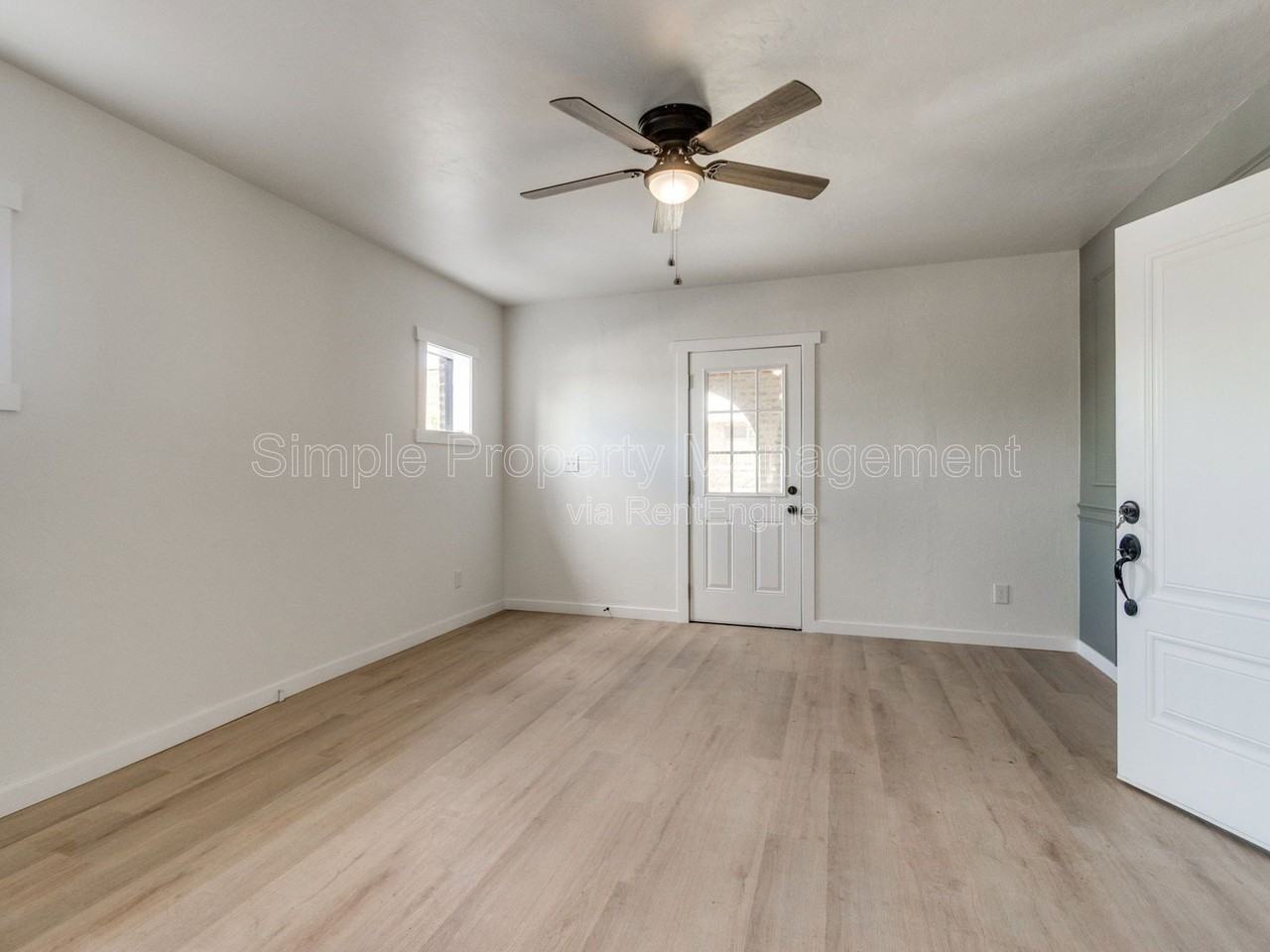 814 W Hill St #2 - Photo 2 of 11