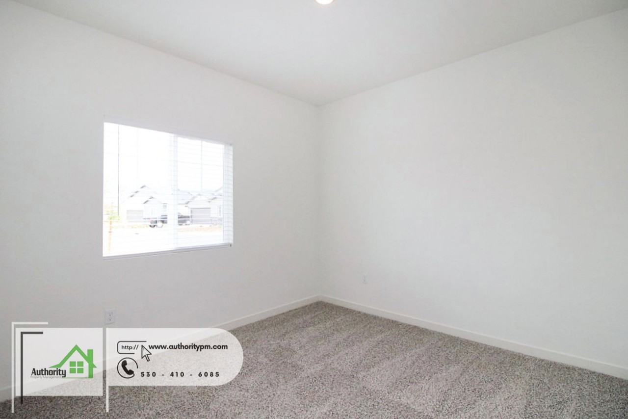 Hopkins Ave - Photo 6 of 24