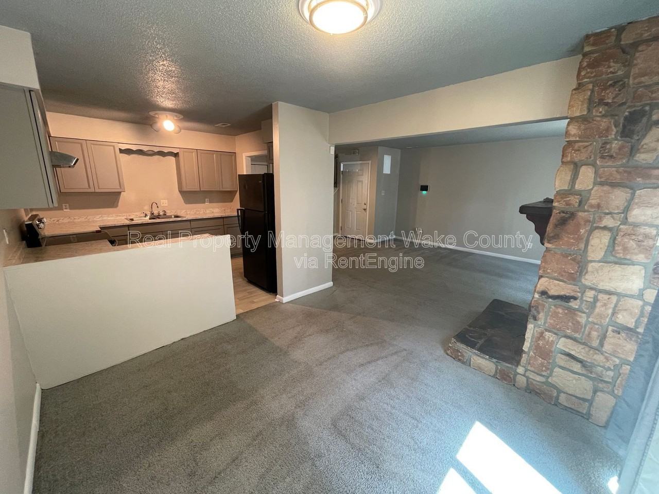4702 Walden Pond Dr #D - Photo 6 of 29