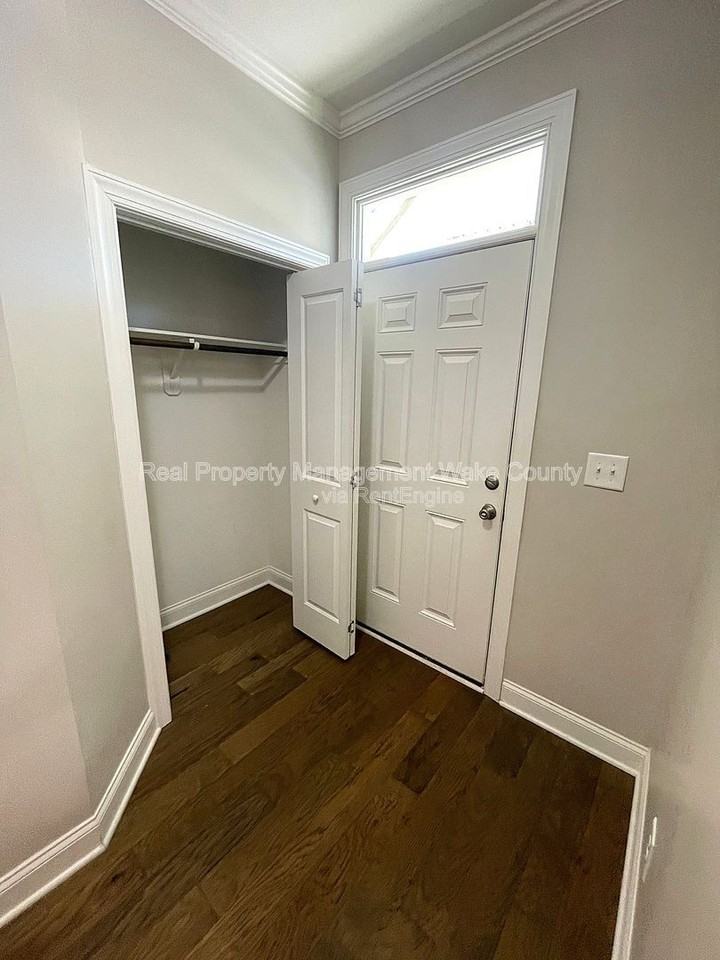 139 Cobalt Creek Way - Photo 3 of 26