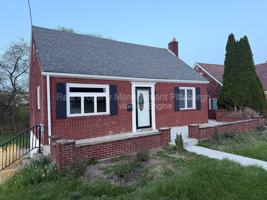 featured image of 1053 Edward Dr