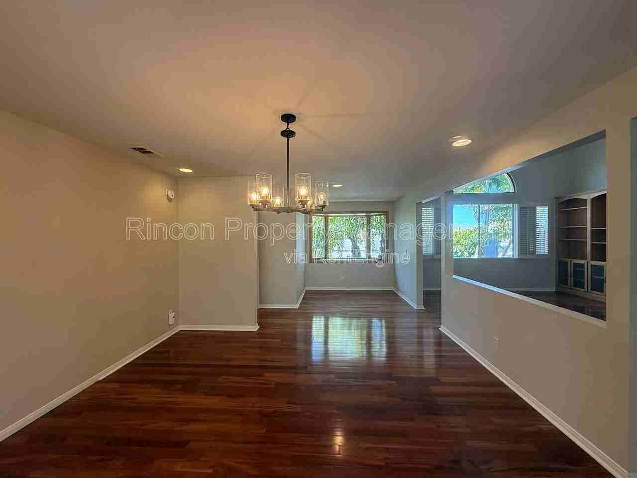 2462 Pierpont Blvd - Photo 3 of 23