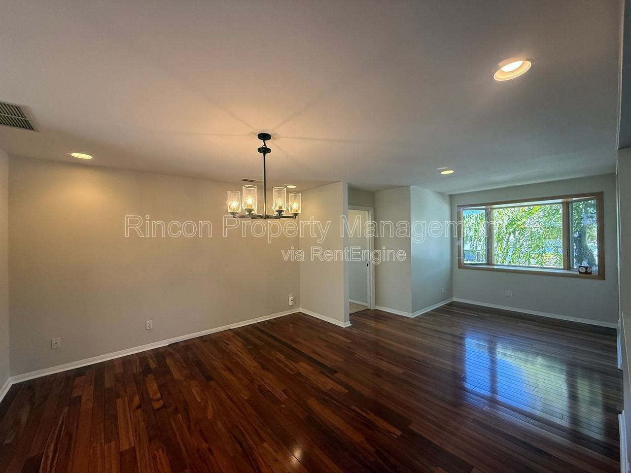 2462 Pierpont Blvd - Photo 4 of 23