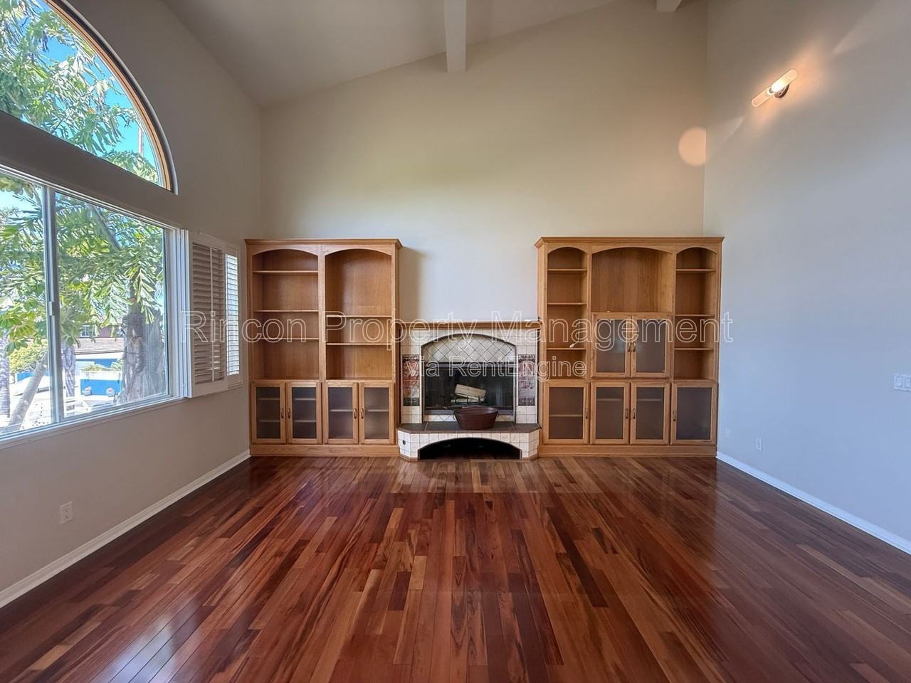 2462 Pierpont Blvd - Photo 6 of 23