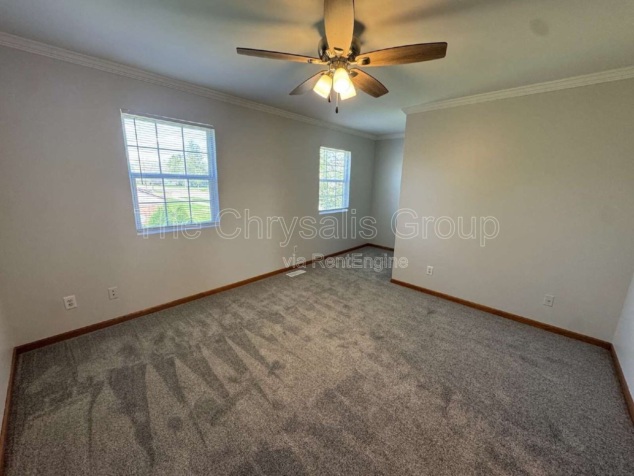 1403 Adams St - Photo 6 of 11