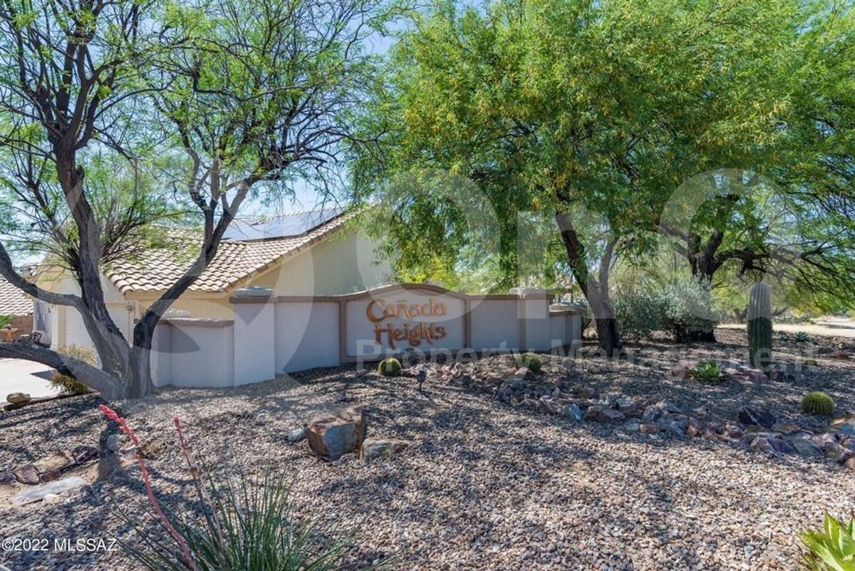 1644 W Duskfire Pl - Photo 4 of 21