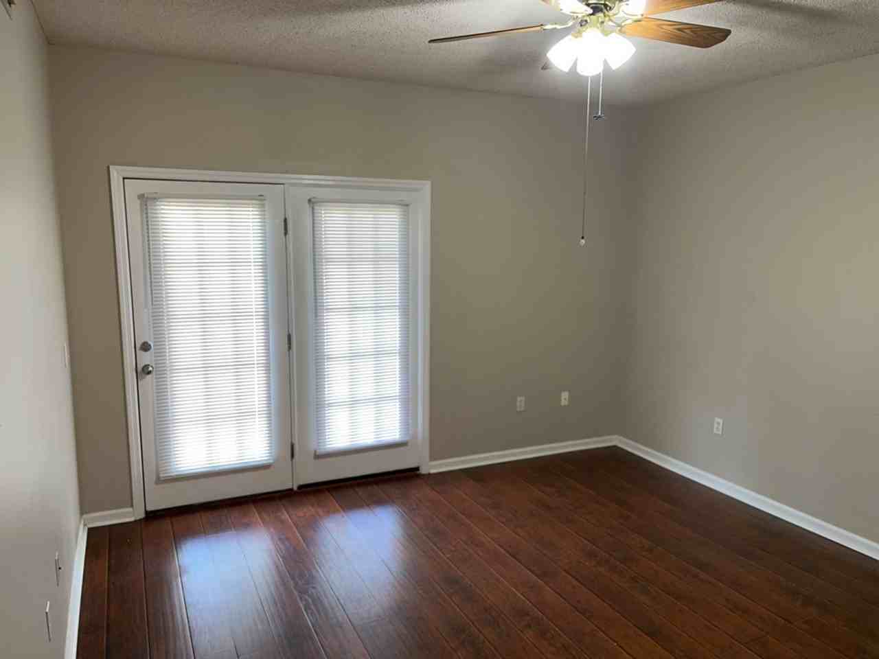 22 E Dubois St #2A - Photo 4 of 24