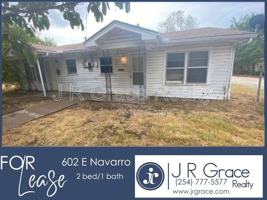 featured image of 602 E Navarro Ave