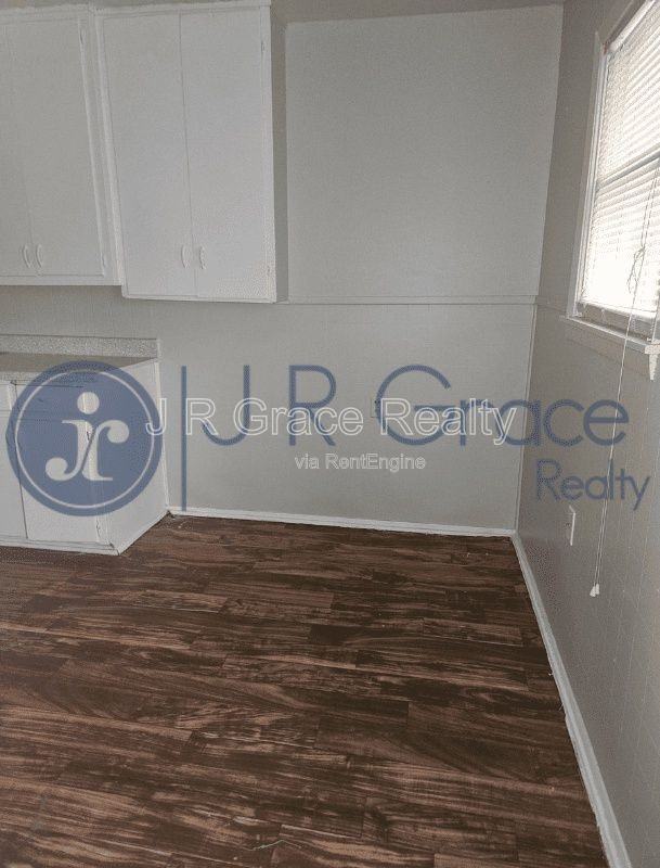 602 E Navarro Ave - Photo 4 of 16