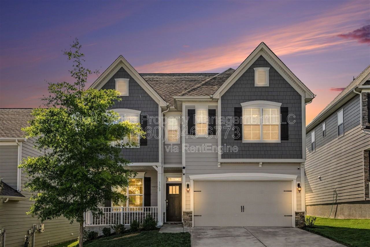 1569 Cambria Ct - Photo 3 of 35