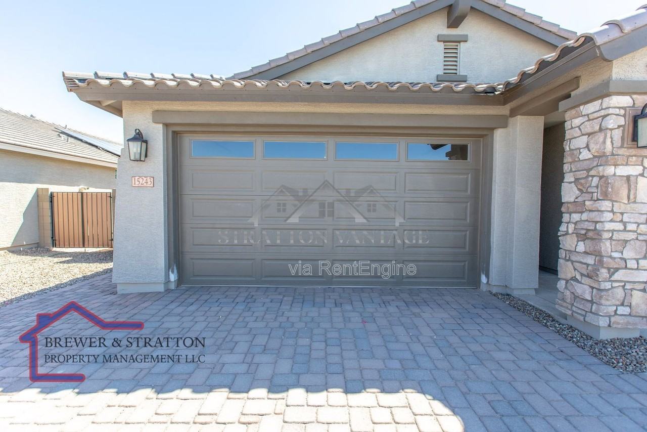 15243 W Latham St - Photo 4 of 50