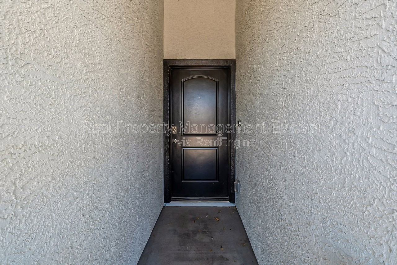 3032 N 310th Ln - Photo 5 of 49