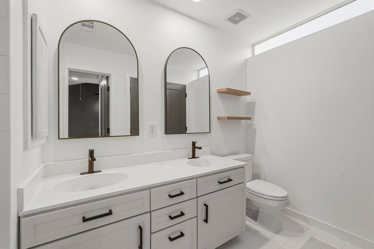 6121 Gehring St - Photo 6 of 26