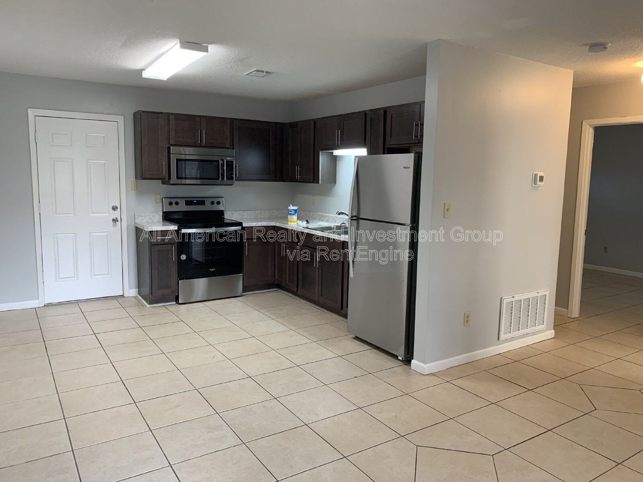 935 Tanager Rd #C - Photo 3 of 8