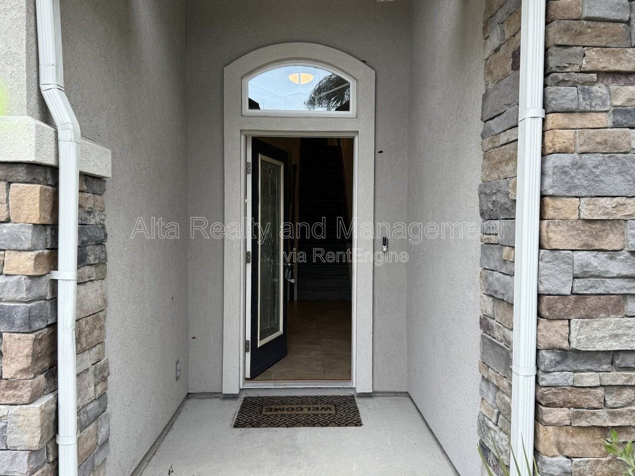 112 Morayshire Ct - Photo 2 of 50