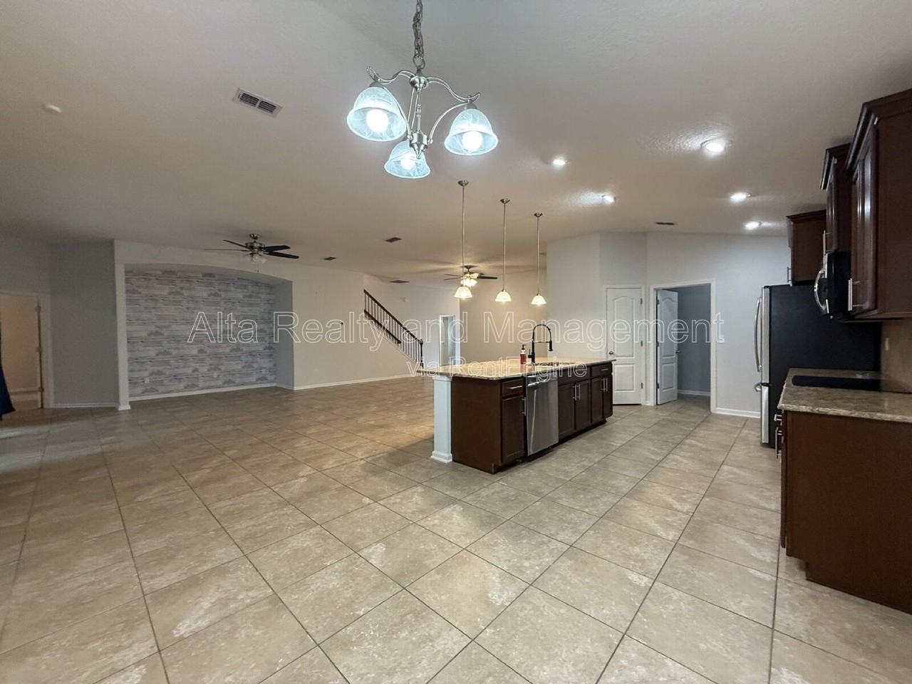 112 Morayshire Ct - Photo 6 of 50