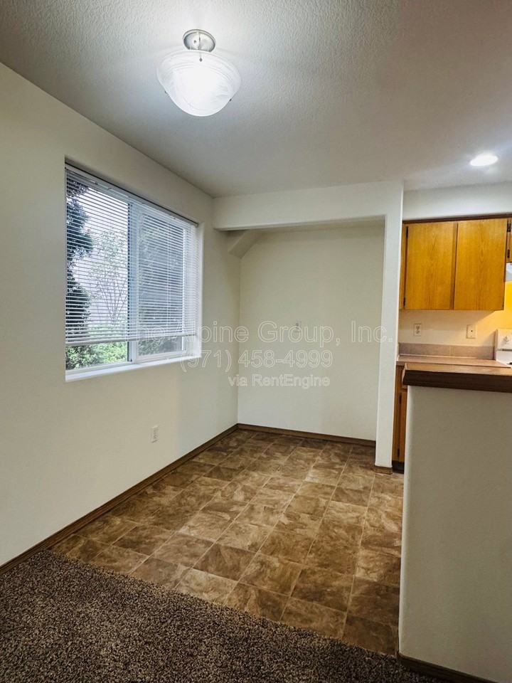 8314 Se Yamhill St #1 - Photo 5 of 20