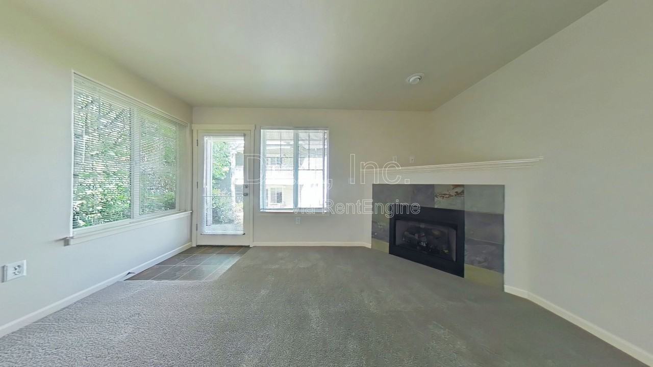 6298 Sw Grand Oaks Dr #E104 - Photo 4 of 10
