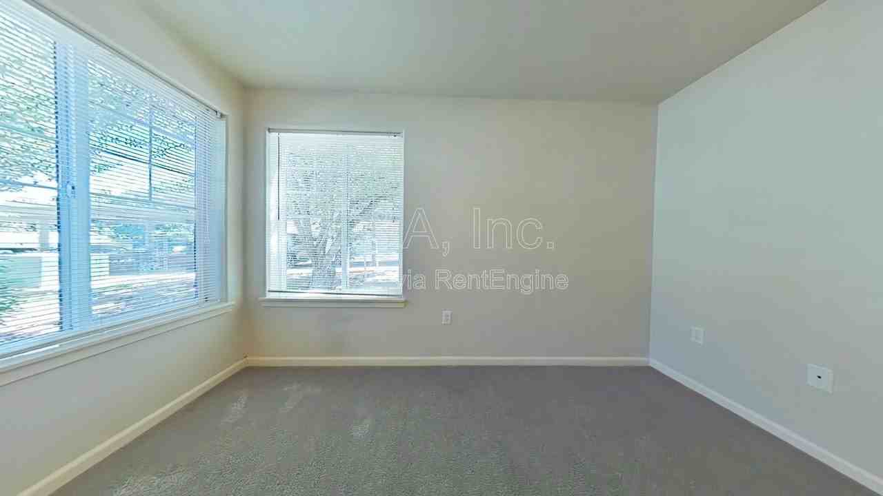 6298 Sw Grand Oaks Dr #E104 - Photo 5 of 10