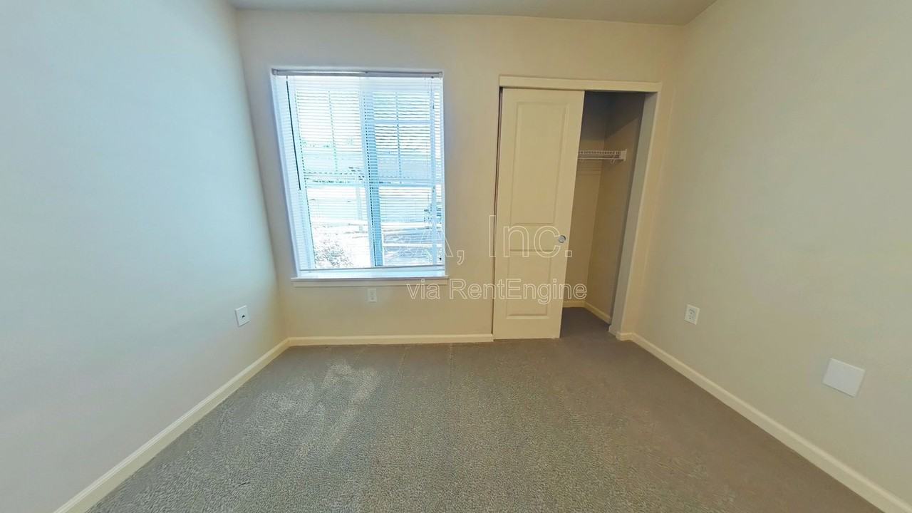 6298 Sw Grand Oaks Dr #E104 - Photo 7 of 10