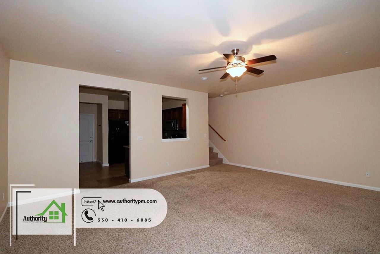 550 Mission De Oro Dr - Photo 5 of 19