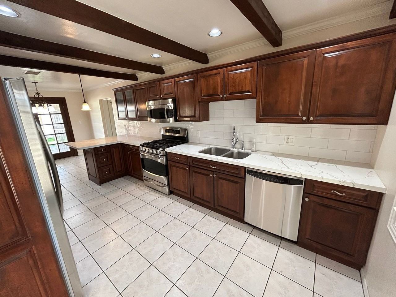 5015 N 13th Ave - Photo 3 of 18