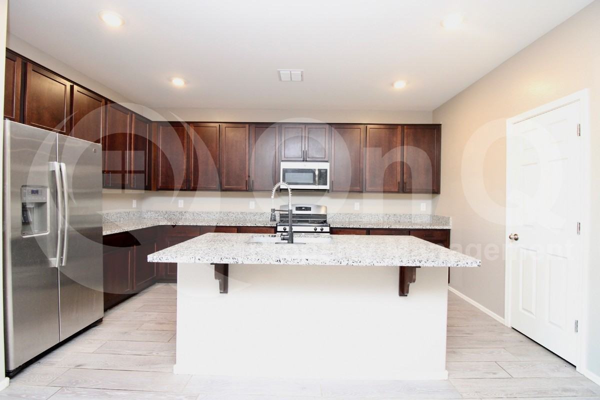 3208 N Pleasant View Ln - Photo 4 of 19