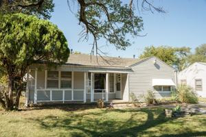 featured image of 2749 N Poplar St