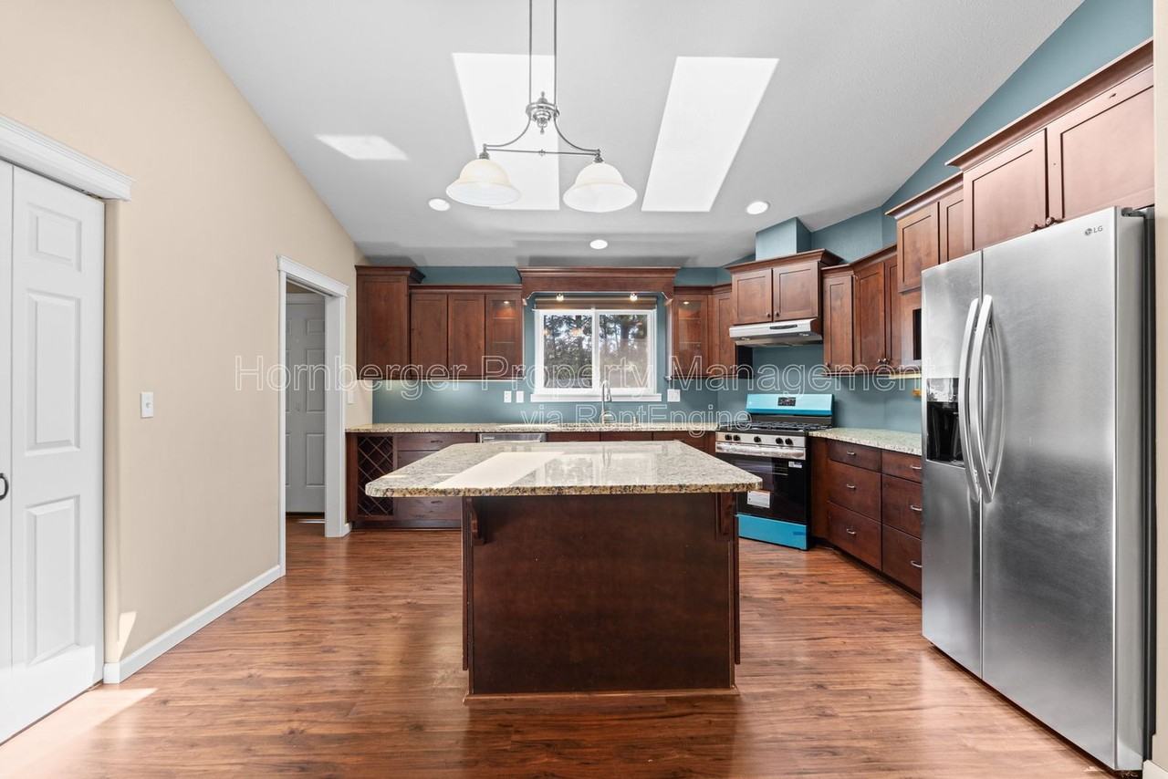 6929 N Country Homes Blvd - Photo 2 of 27