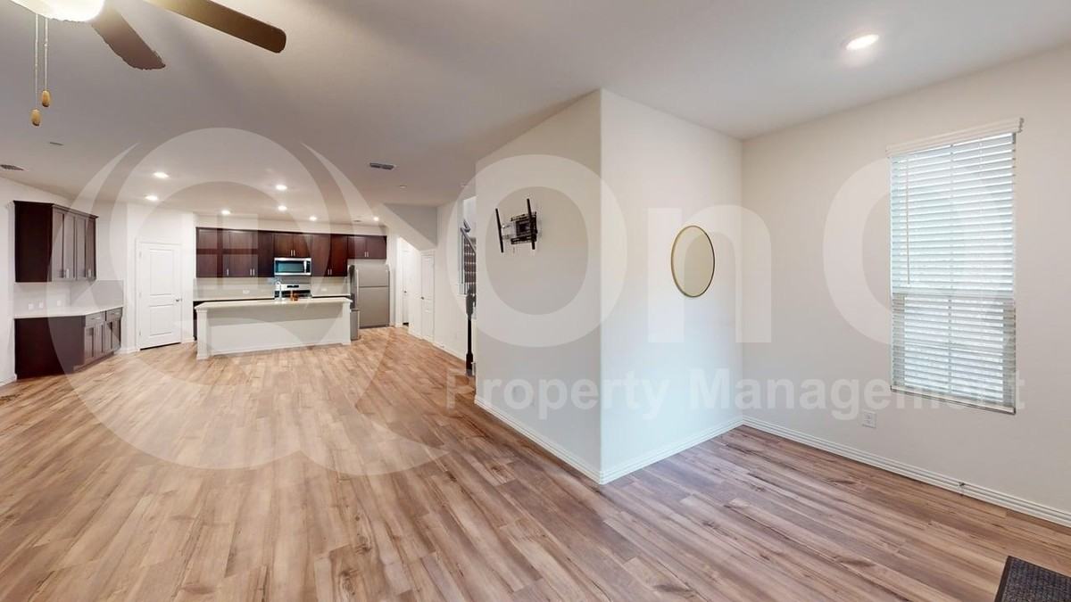 4107 Stockyard Station Ln - Photo 5 of 25