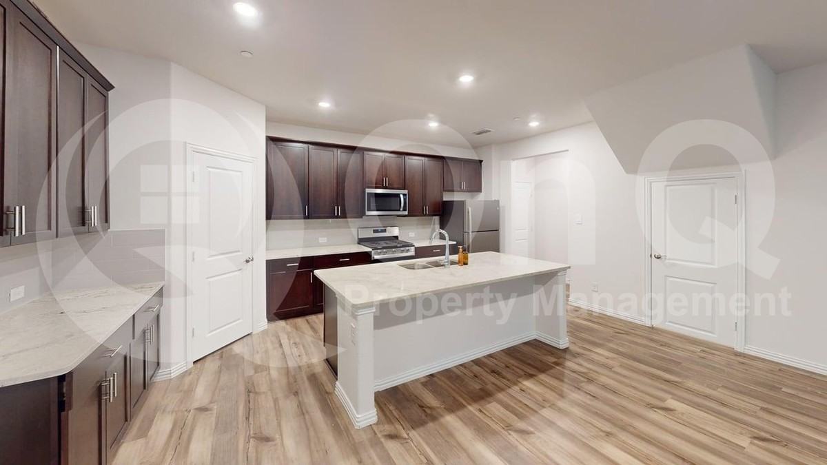 4107 Stockyard Station Ln - Photo 6 of 25