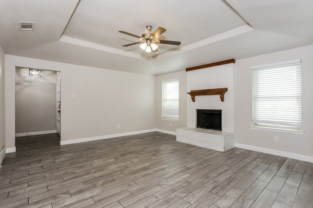 1330 Heather Run Dr - Photo 3 of 16