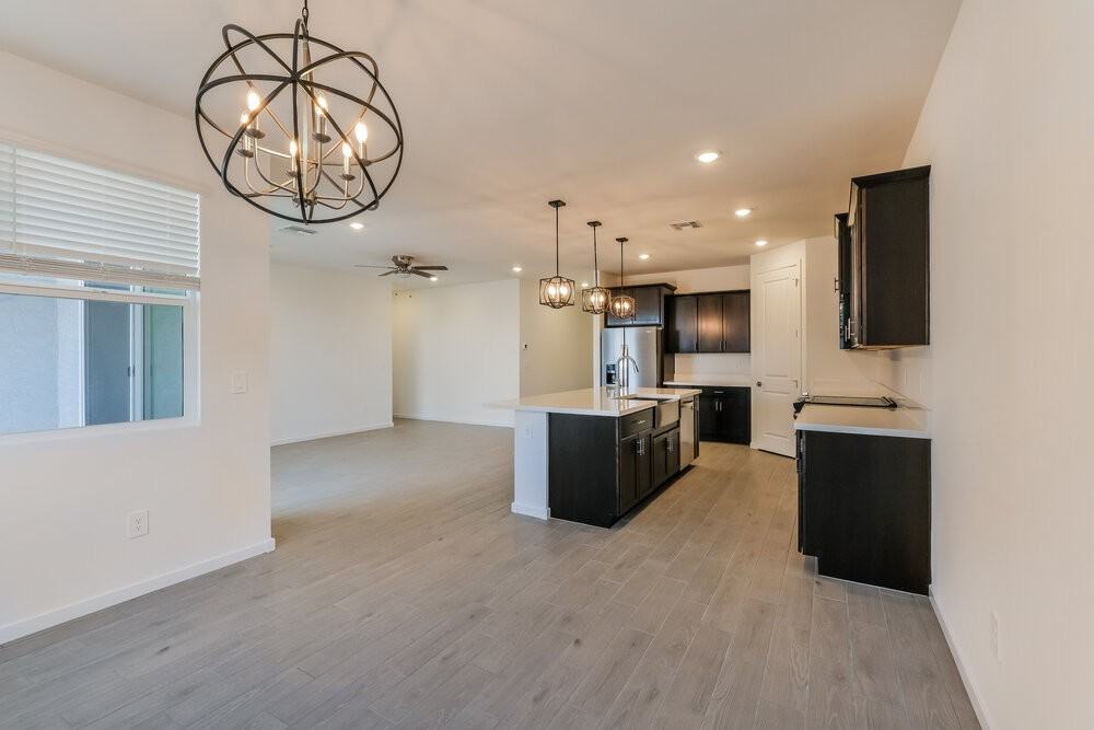 24461 W Grove St - Photo 6 of 16
