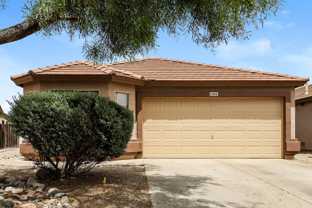 10906 W Cambridge Ave - Photo 1 of 1