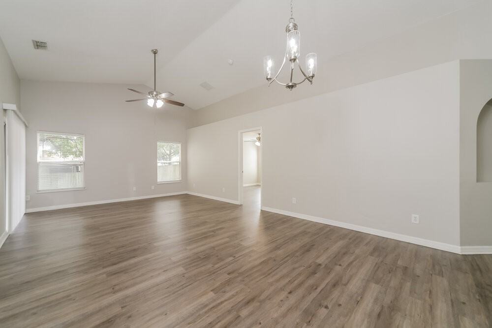 2213 Merry Rd - Photo 6 of 16