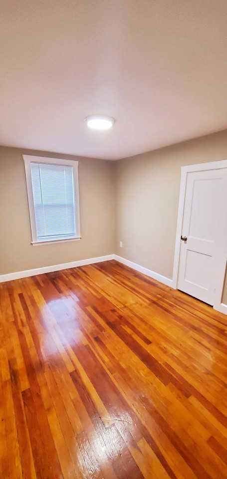 137 Adams St #3 - Photo 3 of 22