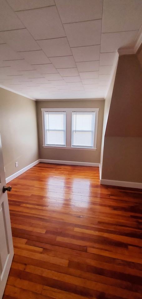 137 Adams St #3 - Photo 5 of 22