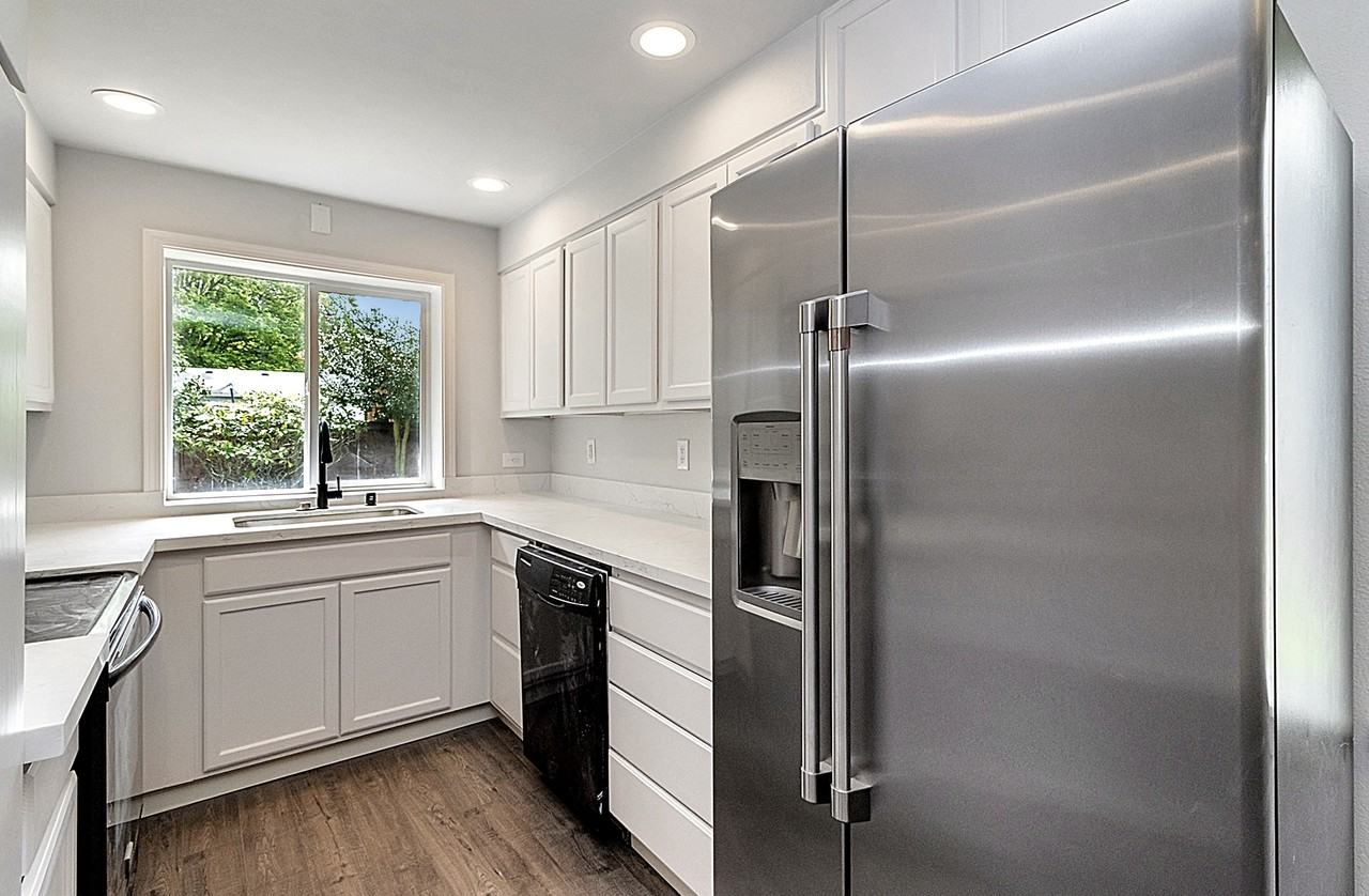 2325 Cherry Rd #B - Photo 4 of 12