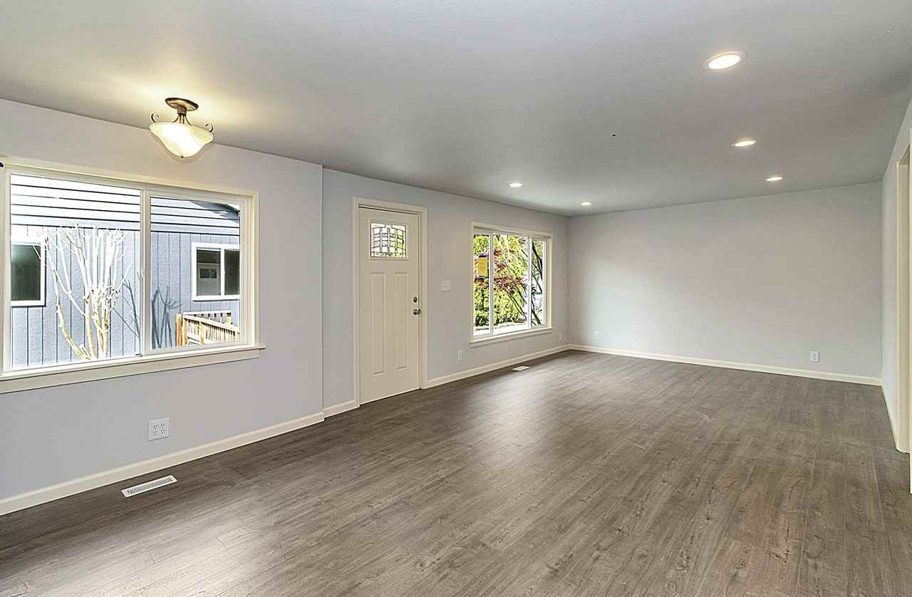 2325 Cherry Rd #B - Photo 3 of 12