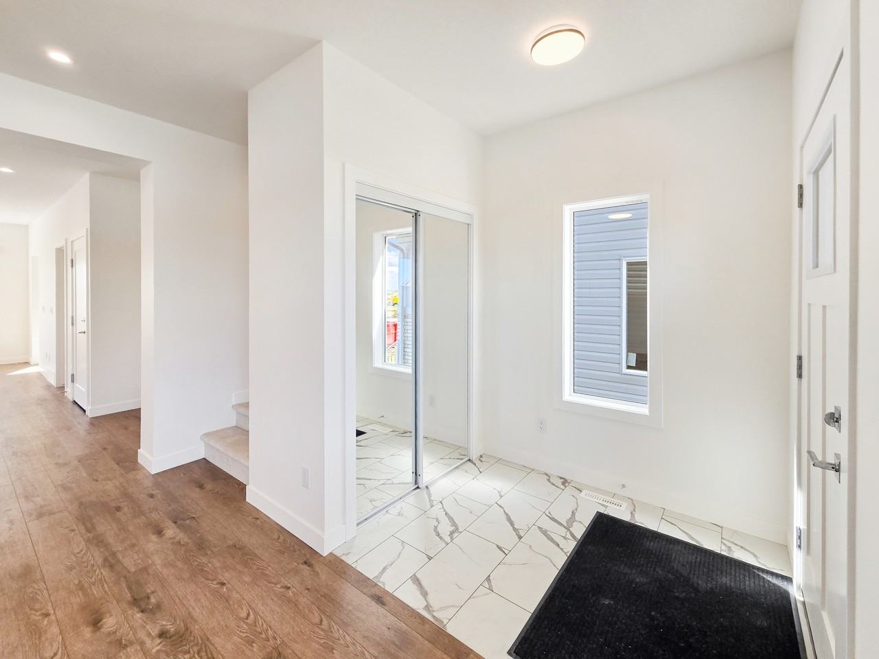 8749 Huxbury Dr Ne - Photo 4 of 35