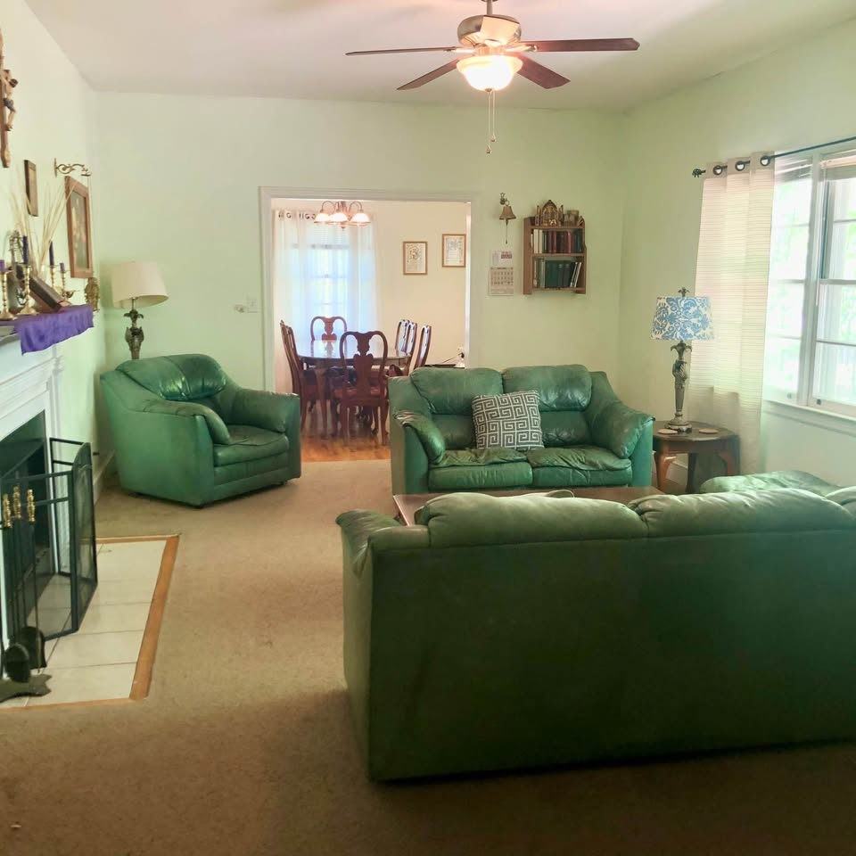 160 Windfall Dr - Photo 3 of 14