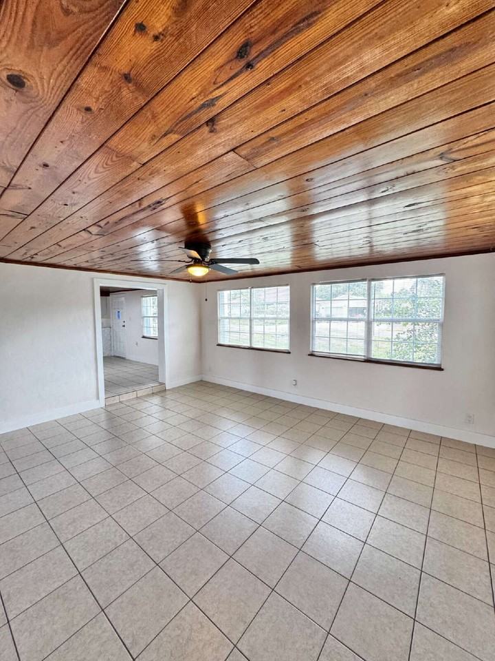 1275 Gramac Dr - Photo 7 of 43